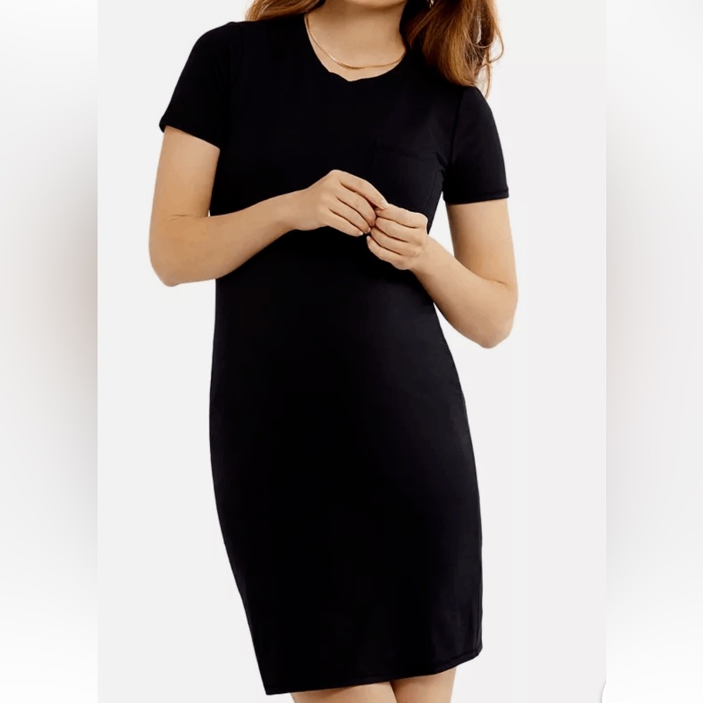 A PEA IN THE POD SHIRT DRESS IN BLACK. In New Condition. SIZE MEDIUM